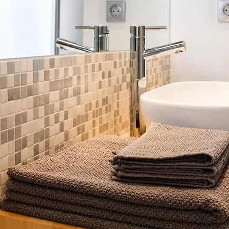 - Modern Balcony Flat Perfect Location Appartamento