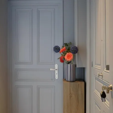 - Modern Balcony Flat Perfect Location Cannes