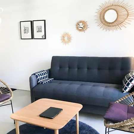 - Modern Balcony Flat Perfect Location Cannes